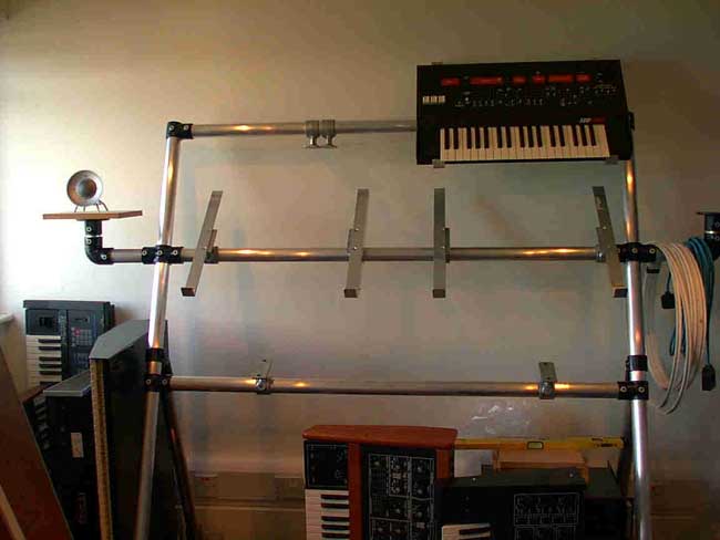 Synth Stand